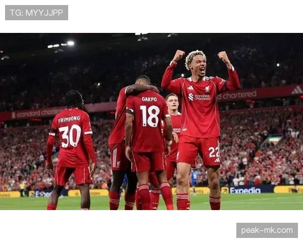 利物浦高位压迫战术持续强化,防守风险逐步显现 利物浦高位压迫战术持续强化,防守风险逐步显现